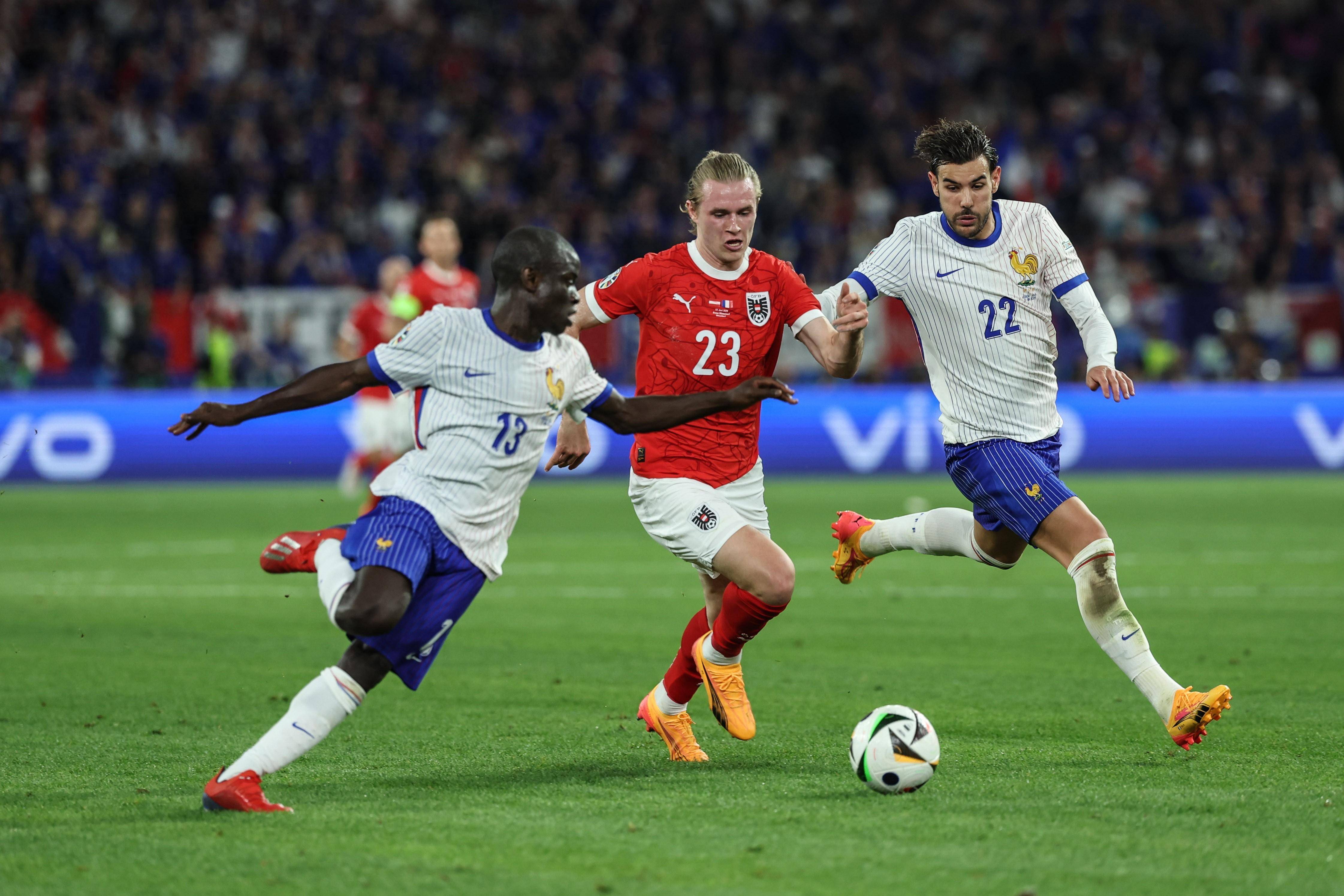 欧洲俱乐部在洲际比赛中攻防有序(欧洲俱乐部参加的洲际比赛叫什么名字)