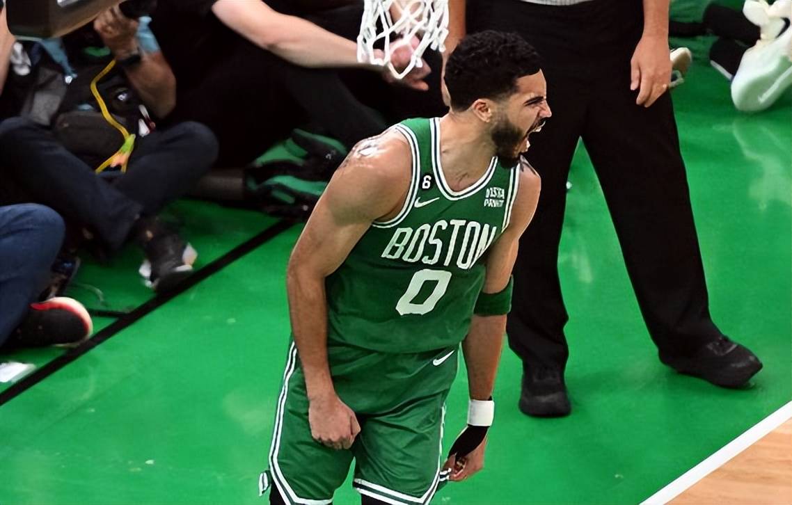 关于凯尔特人球员复出赛季继续冲击榜首的信息 关于凯尔特人球员复出赛季继续冲击榜首的信息