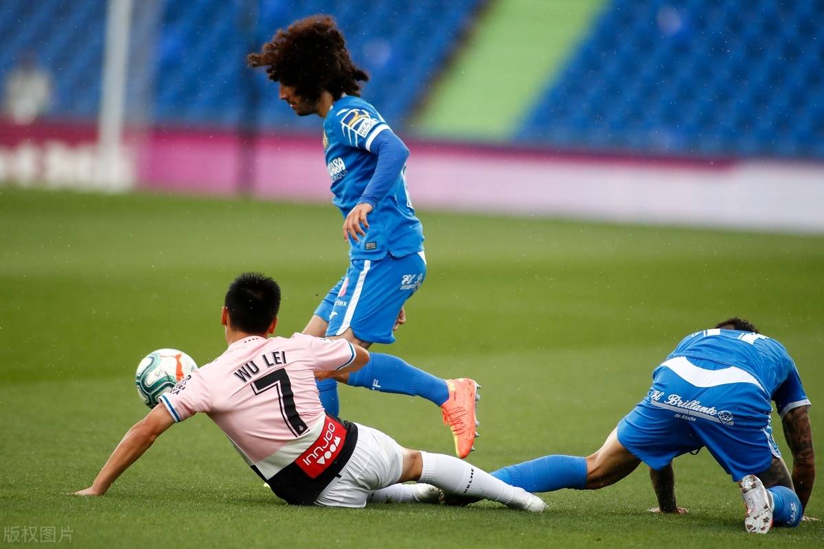 包含武磊进球助阵埃瑞乔,西班牙人豪取三分的词条 包含武磊进球助阵埃瑞乔,西班牙人豪取三分的词条