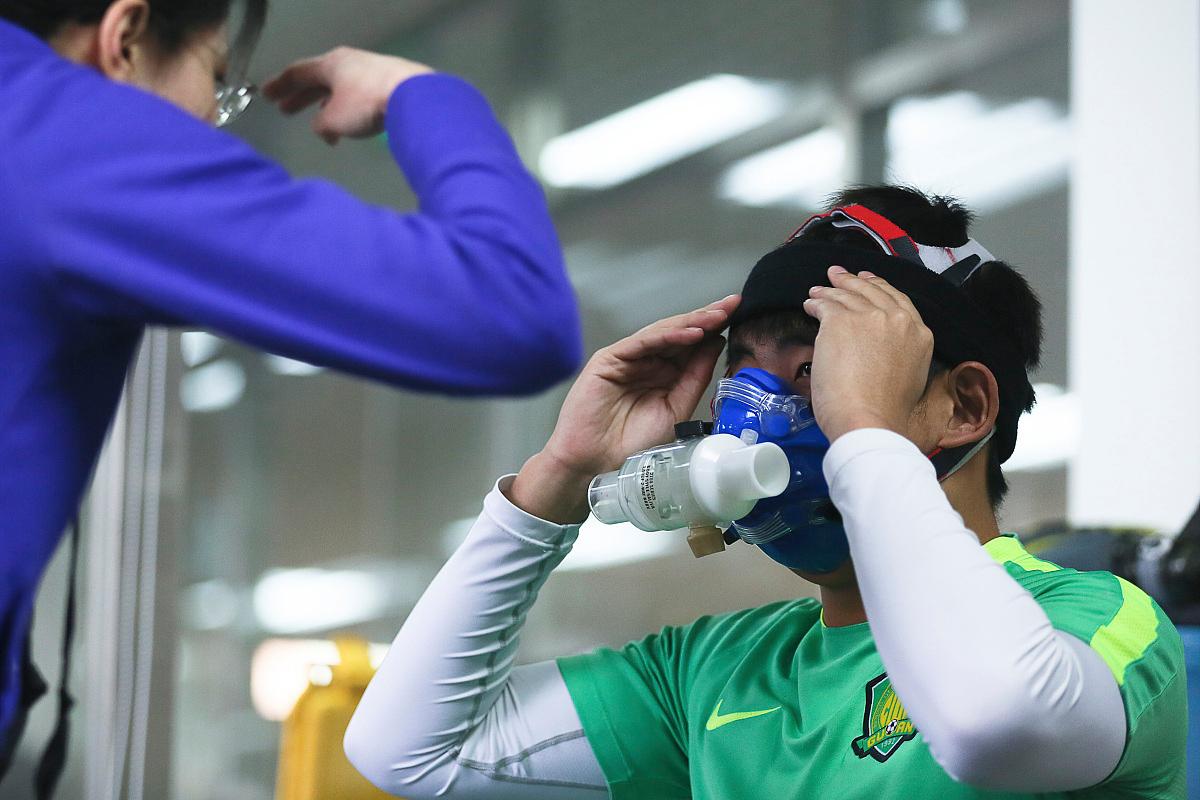 日本选手在射击比赛中表现抢眼夺冠(日本选手在射击比赛中表现抢眼夺冠的是谁) 日本选手在射击比赛中表现抢眼夺冠(日本选手在射击比赛中表现抢眼夺冠的是谁)