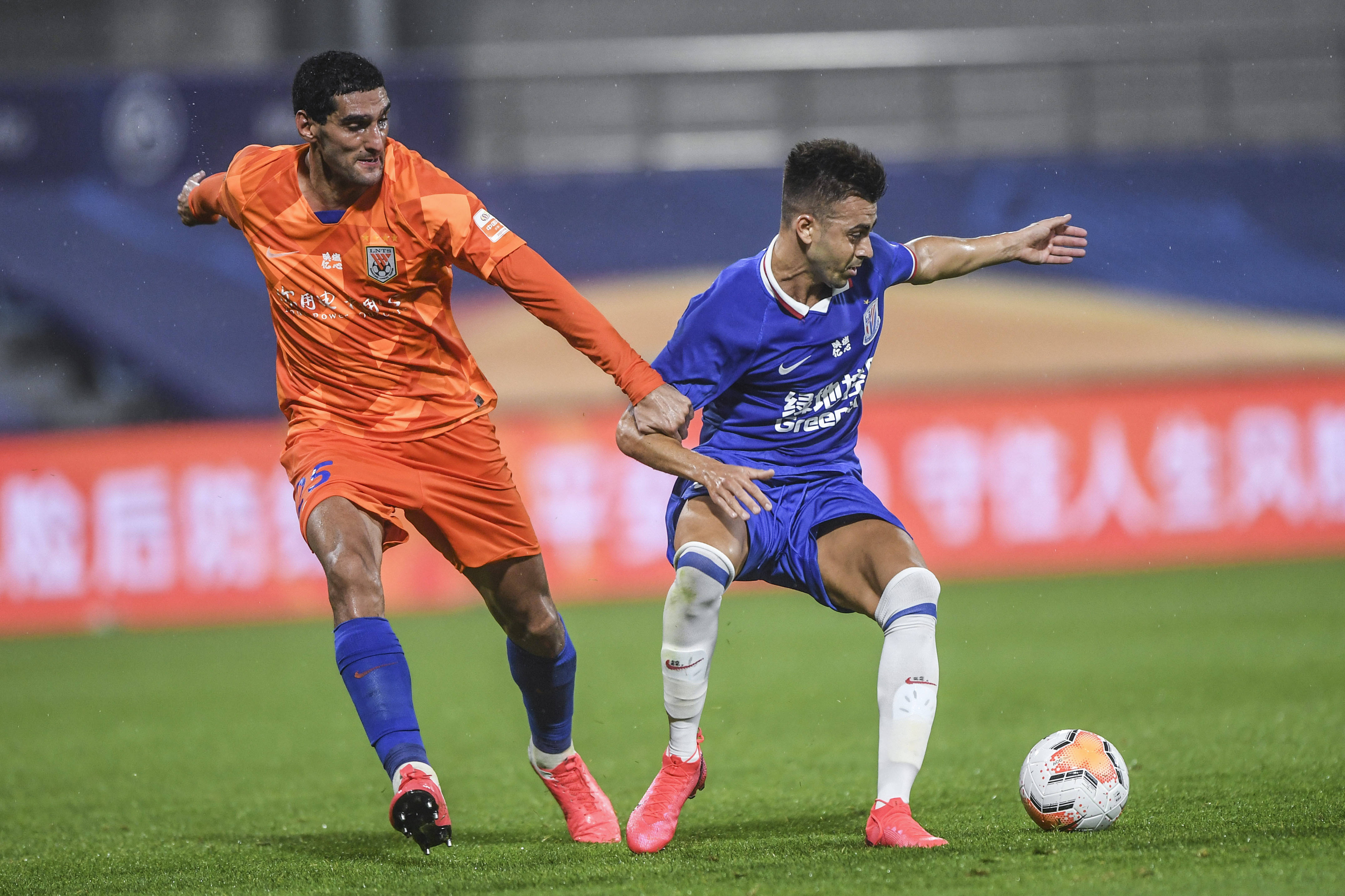 杏彩体育在线-包含泰山遭遇连败，积分榜陷入危机的词条