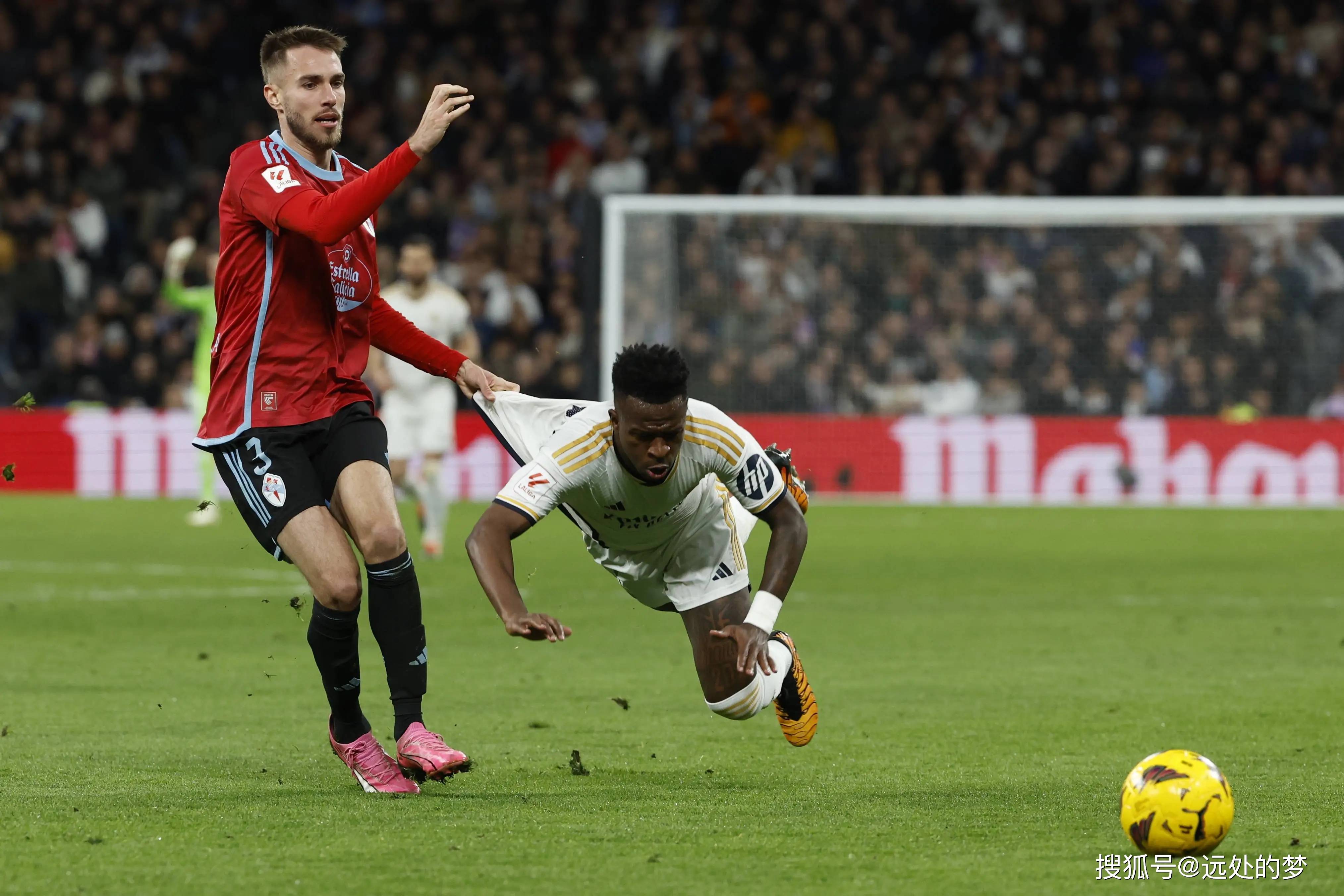 杏彩体育官网入口-包含塞尔塔主场失利，皇家社会客场斩获胜利的词条