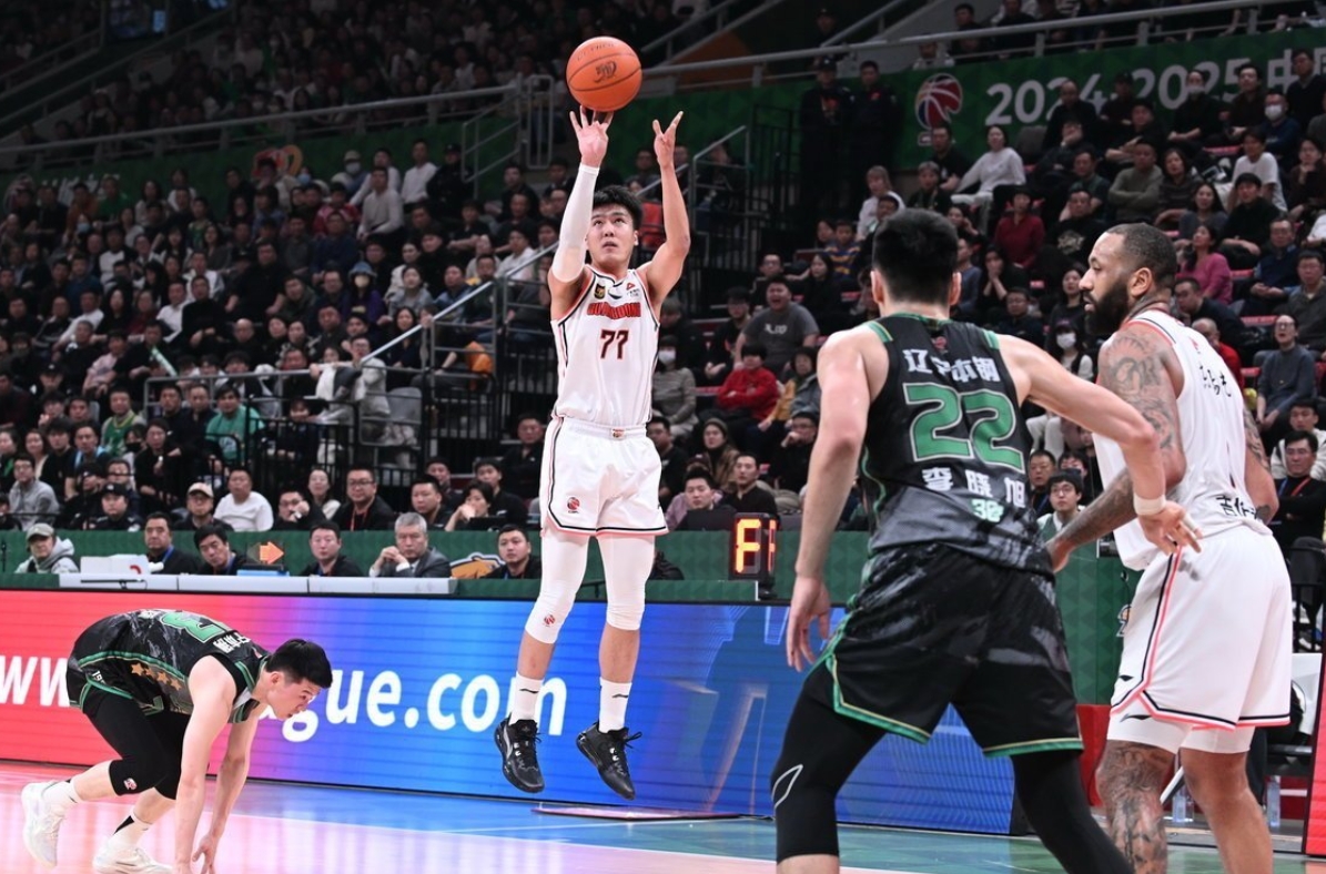 杏彩体育官方入口-包含广东宏远逆转战胜辽宁队，豪取七连胜的词条