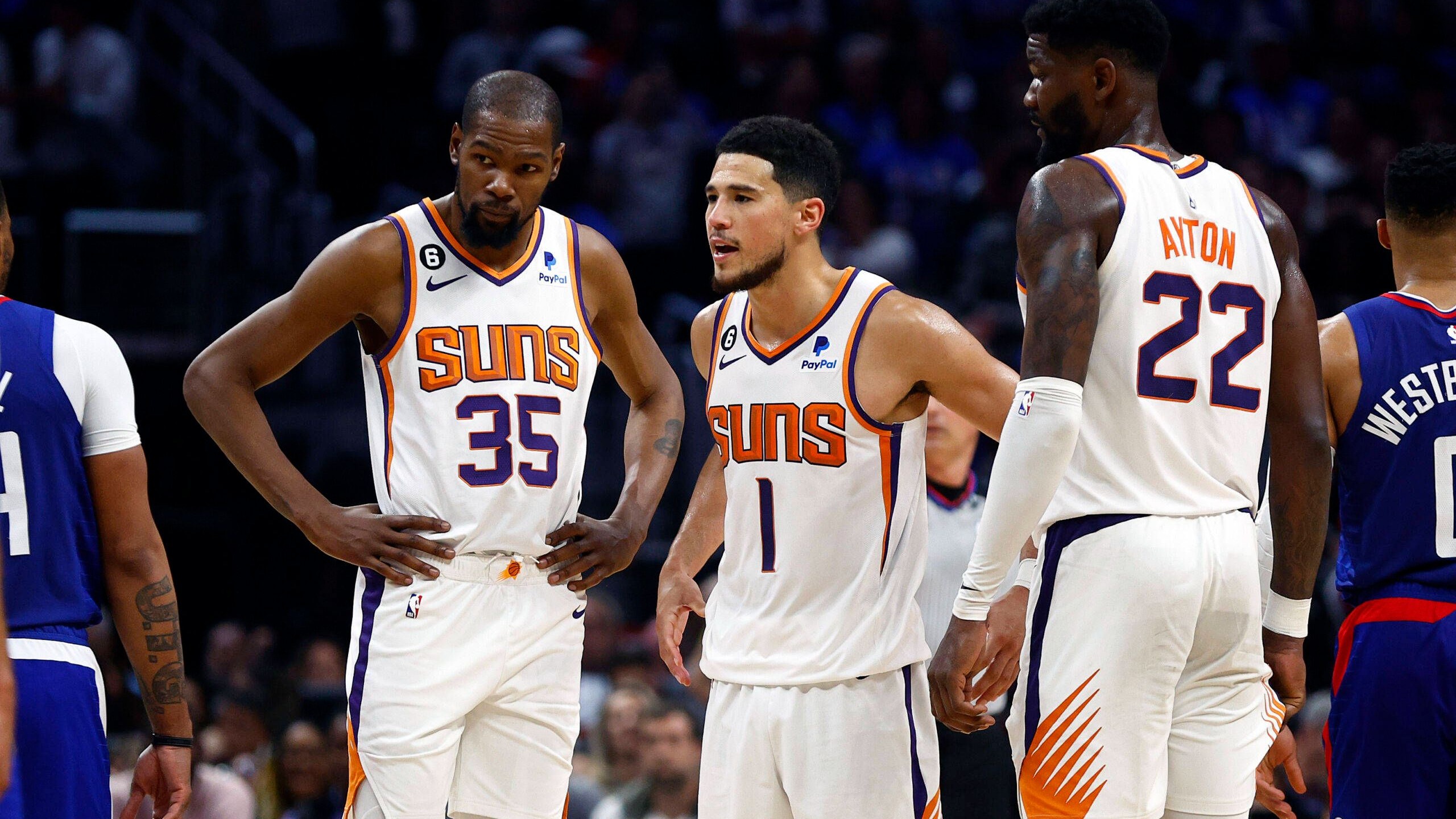 杏彩体育地址-太阳队战绩起伏不定，寻找稳定表现