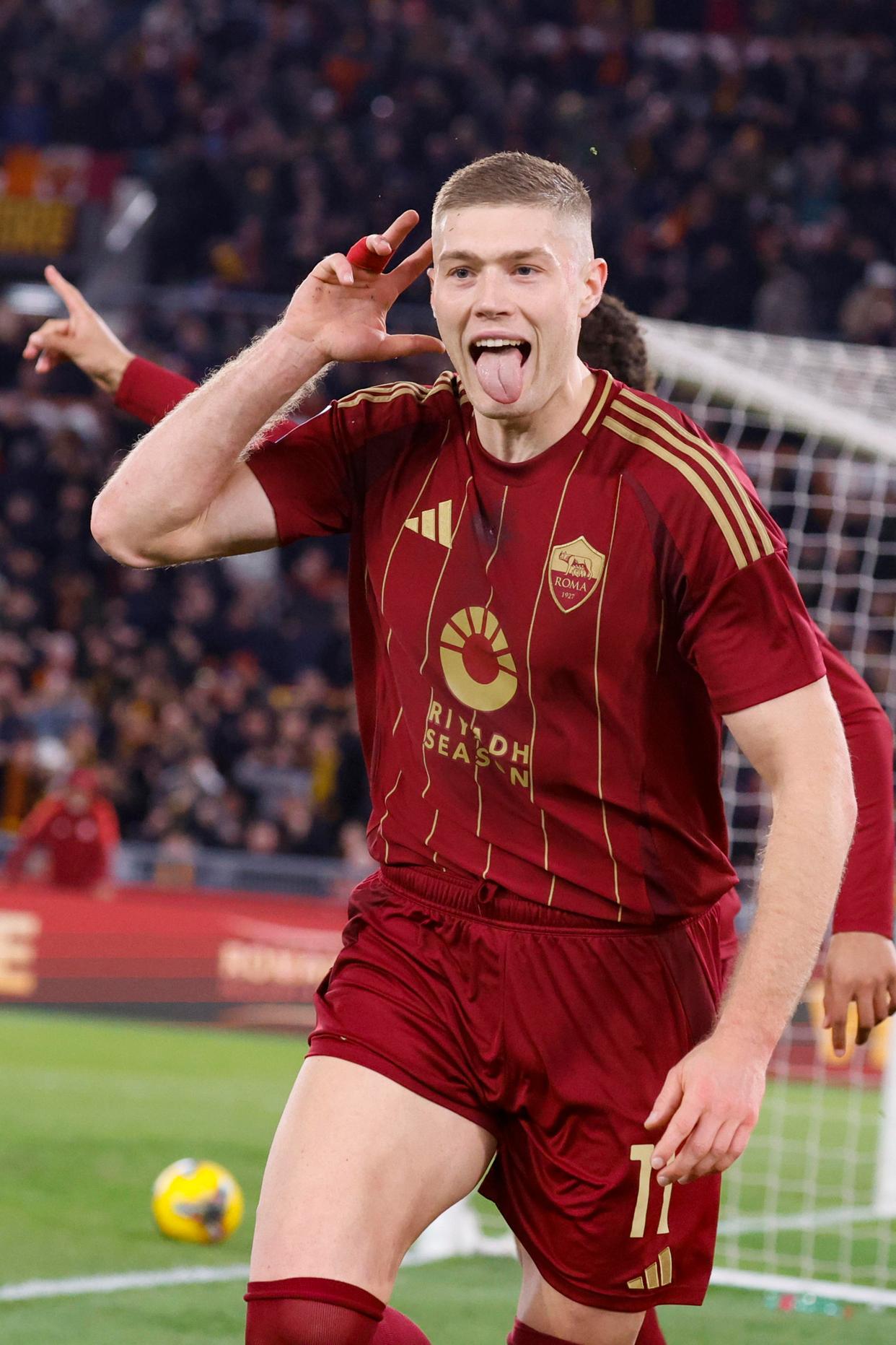 关于罗马主场大获全胜,球员表现火爆的信息 关于罗马主场大获全胜,球员表现火爆的信息