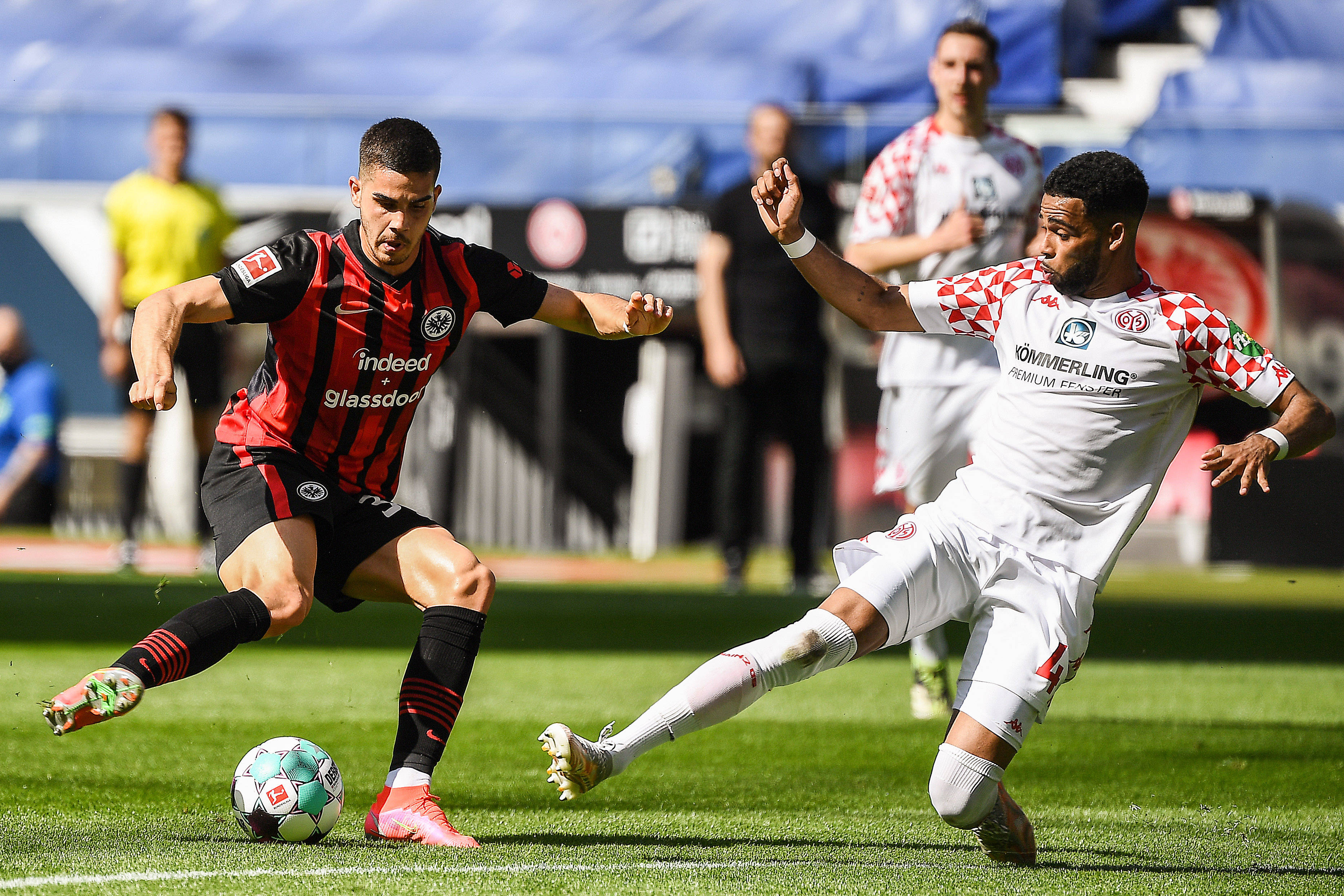 杏彩体育app下载-门兴格拉德巴赫取得客场胜利，重返胜轨的简单介绍