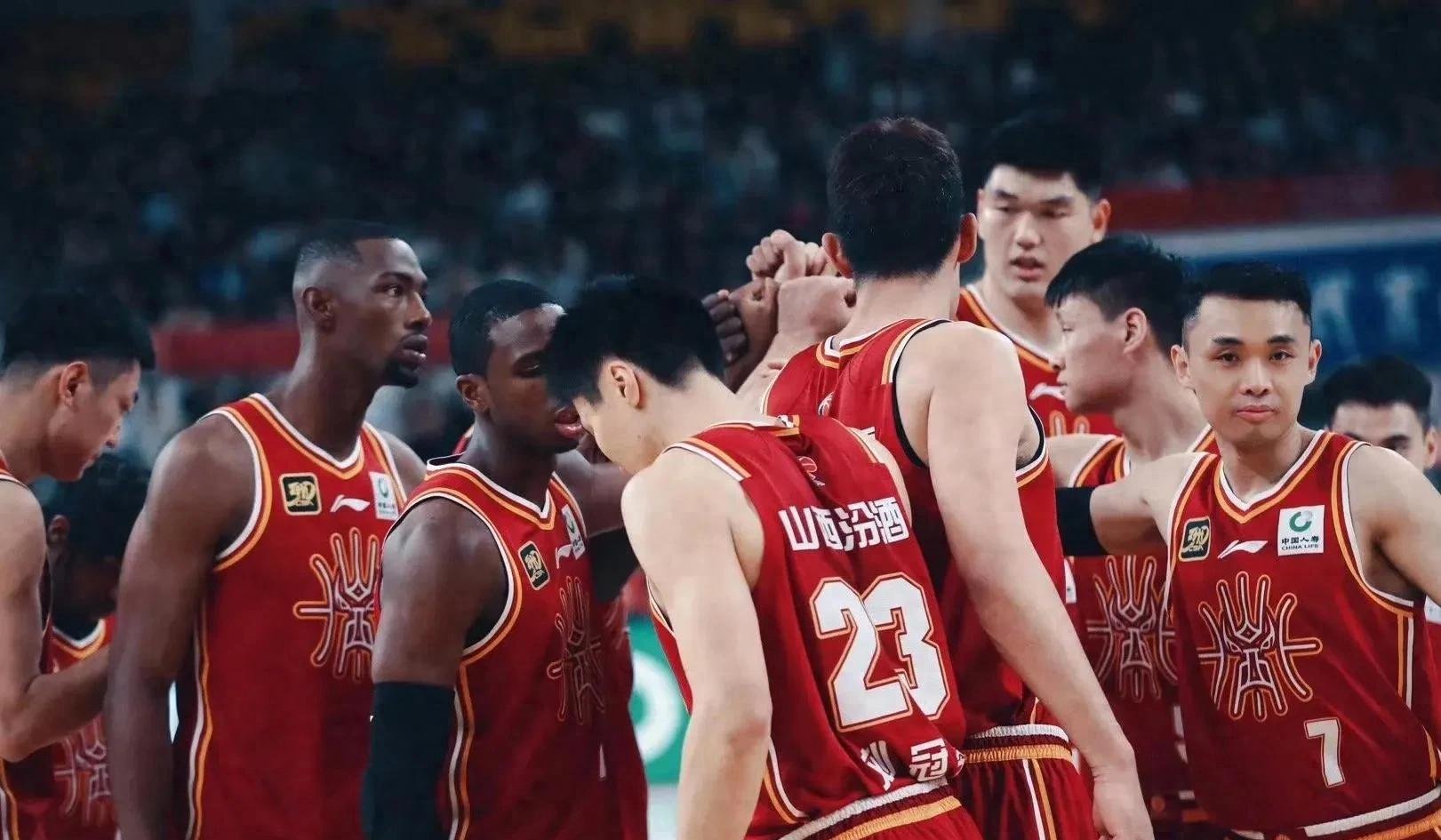 本赛季CBA交战激烈,强队逐渐显现实力的简单介绍 本赛季CBA交战激烈,强队逐渐显现实力的简单介绍