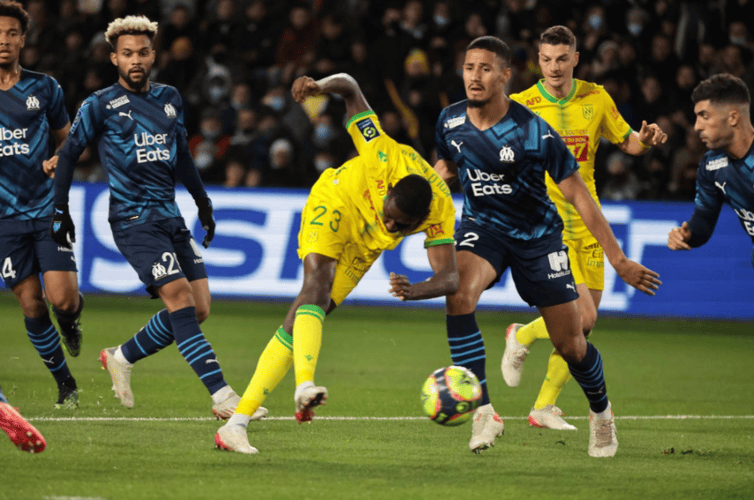 雷恩客场失利，球队状态受挫