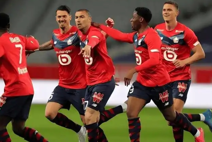 里尔主场惨败,摆脱不了入场外势头 里尔主场惨败,摆脱不了入场外势头