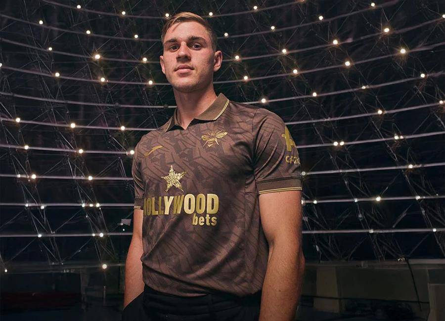 杏彩体育直播-布伦特福德客场收获胜利，圈粉无数豪取喜讯