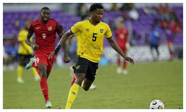 博洛尼亚展现出强大的斗志和实力 博洛尼亚展现出强大的斗志和实力