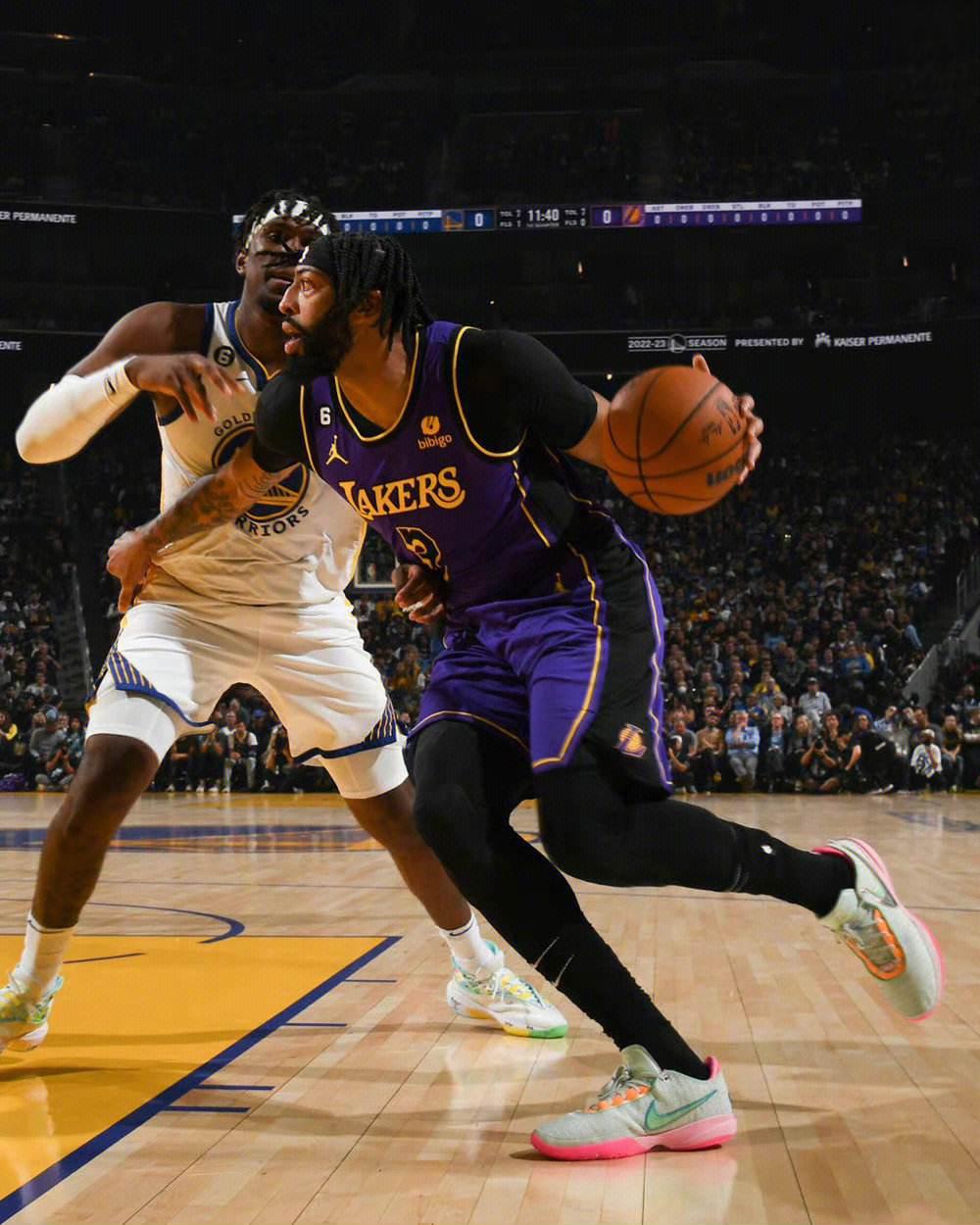 杏彩体育app-湖人不敌勇士，季后赛首战告负的简单介绍