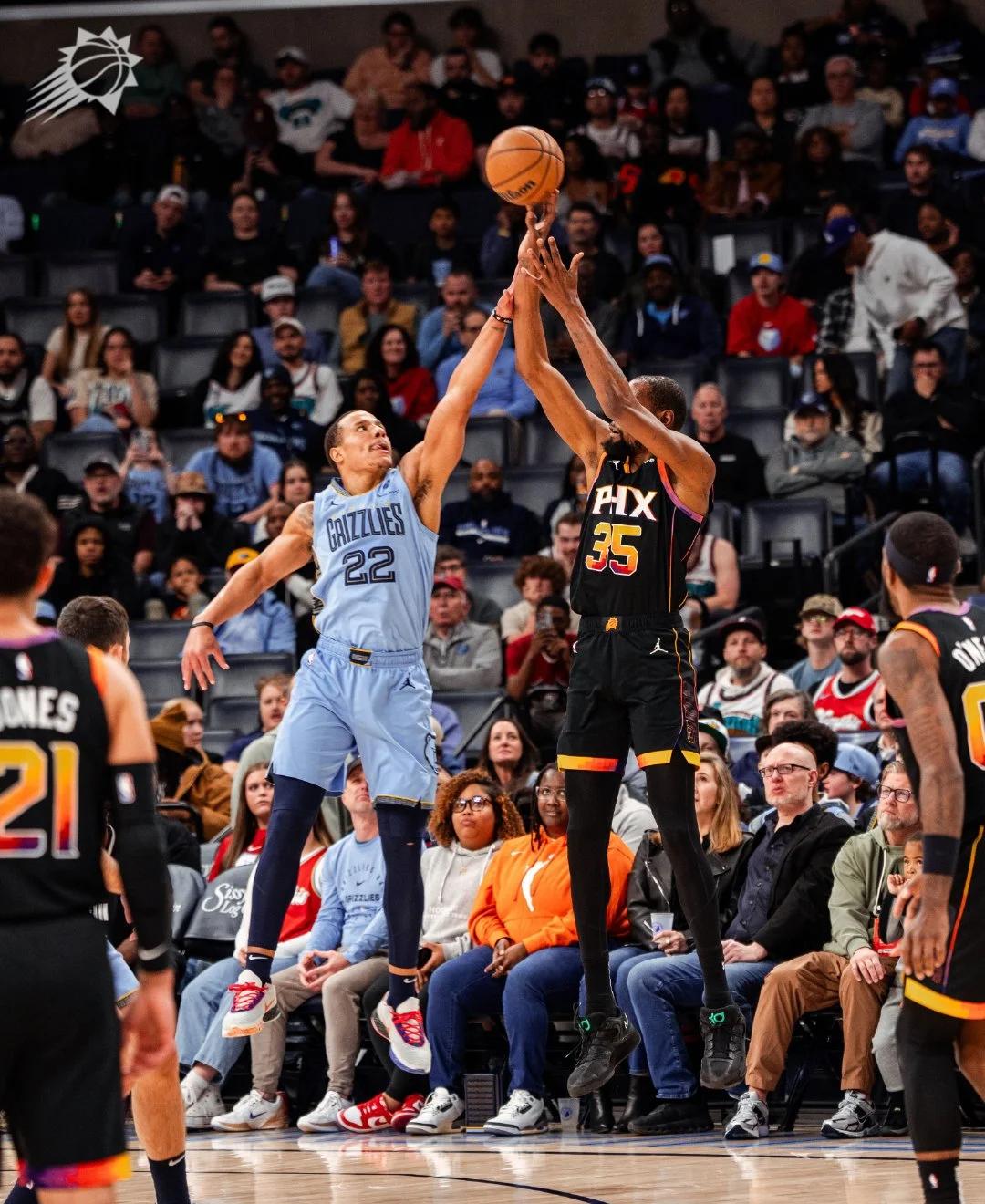 尼克斯惨败篮网，杜兰特轻松取胜