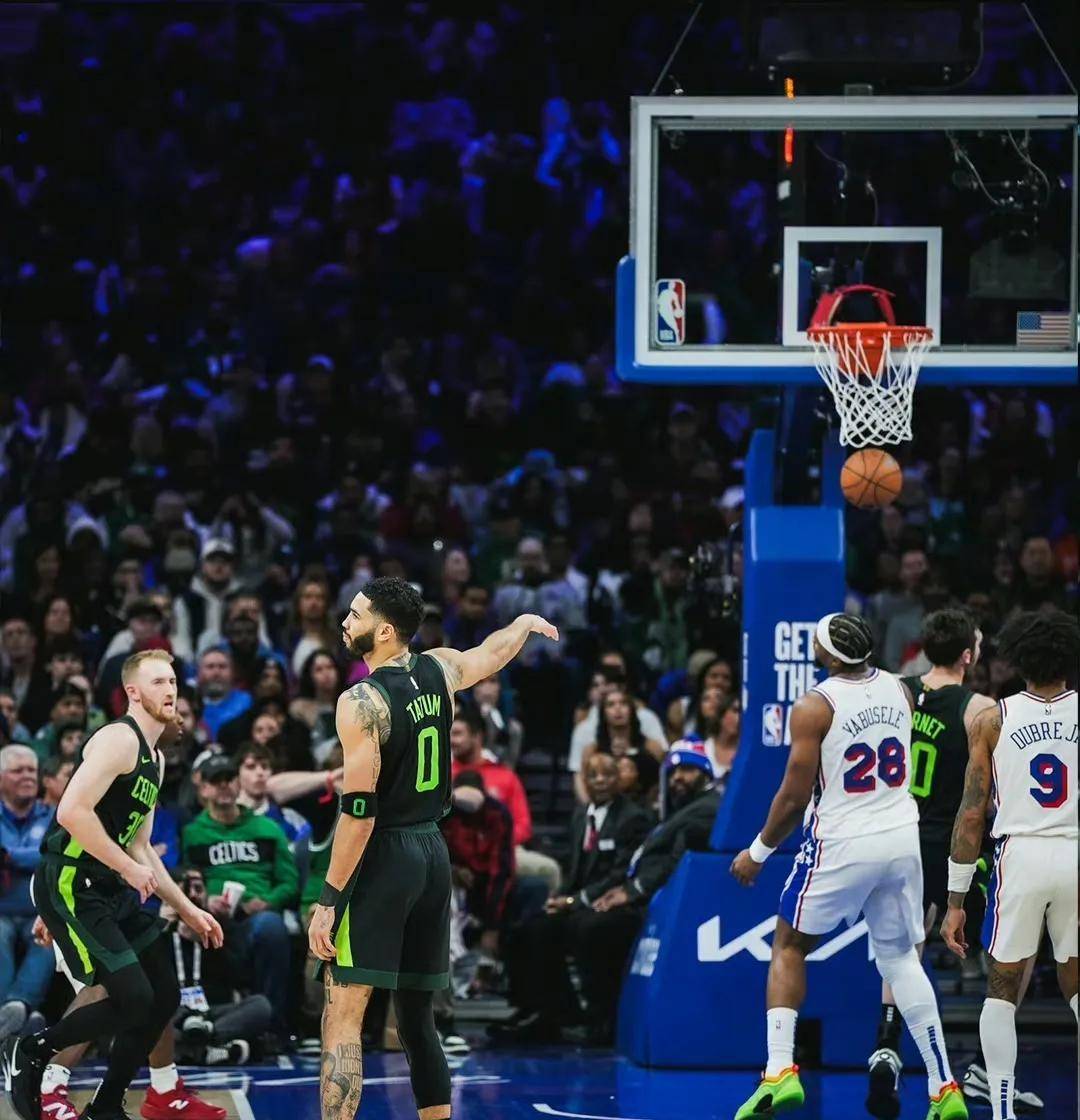 杏彩体育直播-马刺胜76人终结连败