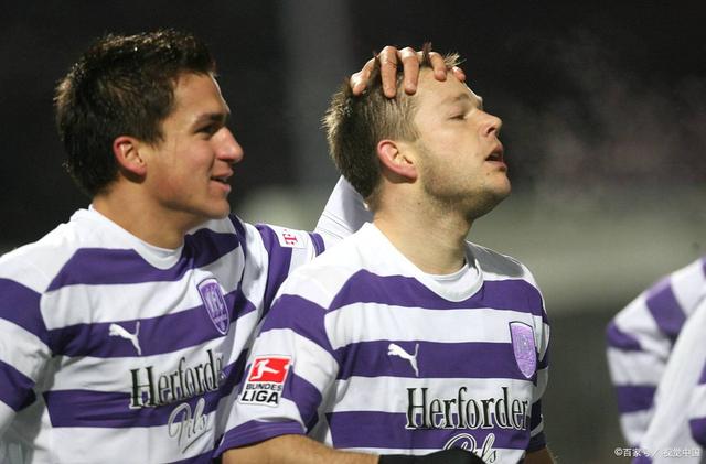 杏彩体育入口-包含奥斯纳布吕克主场大胜，士气高涨的词条