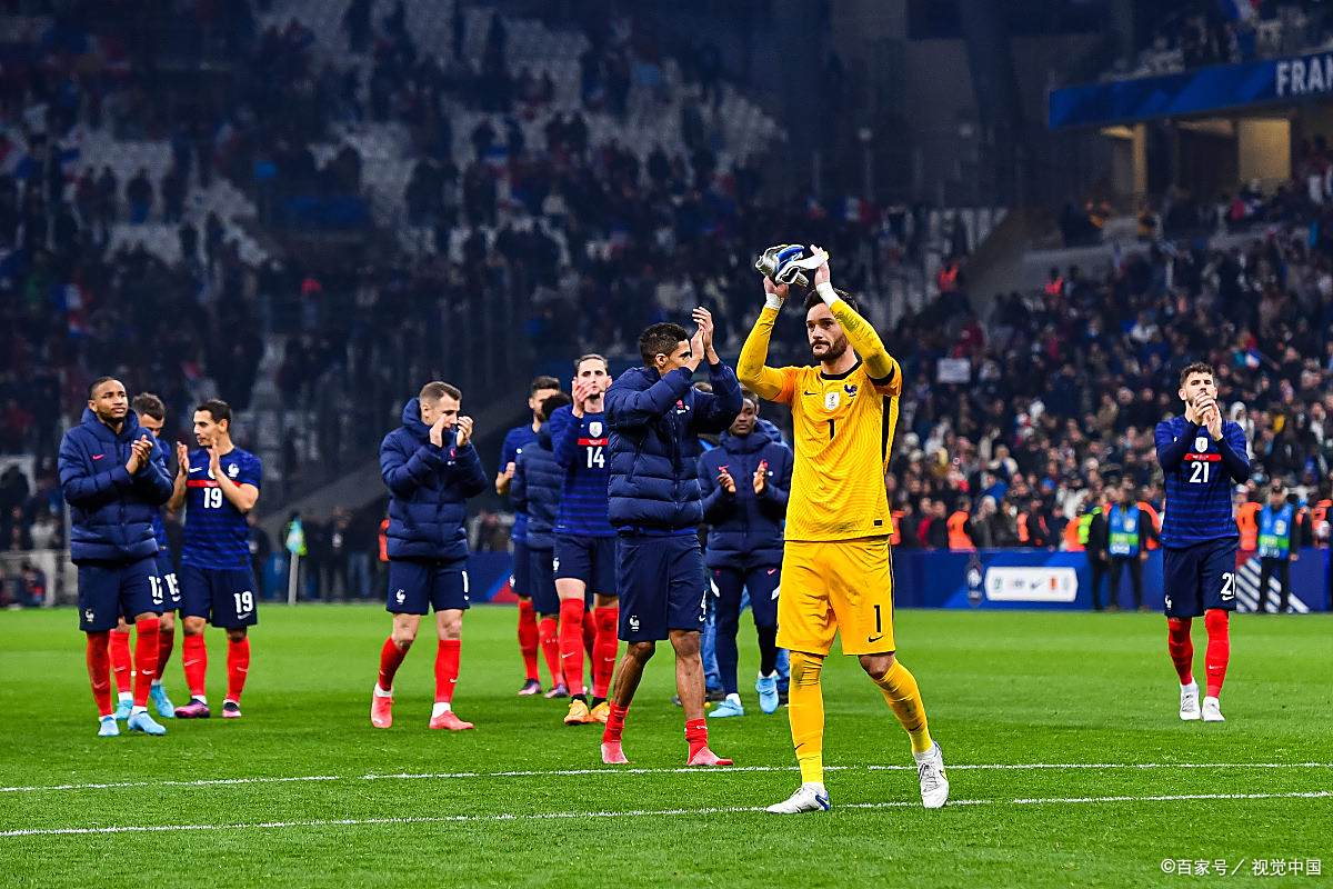 包含里昂客场大胜昂热，挤入联赛前四的词条