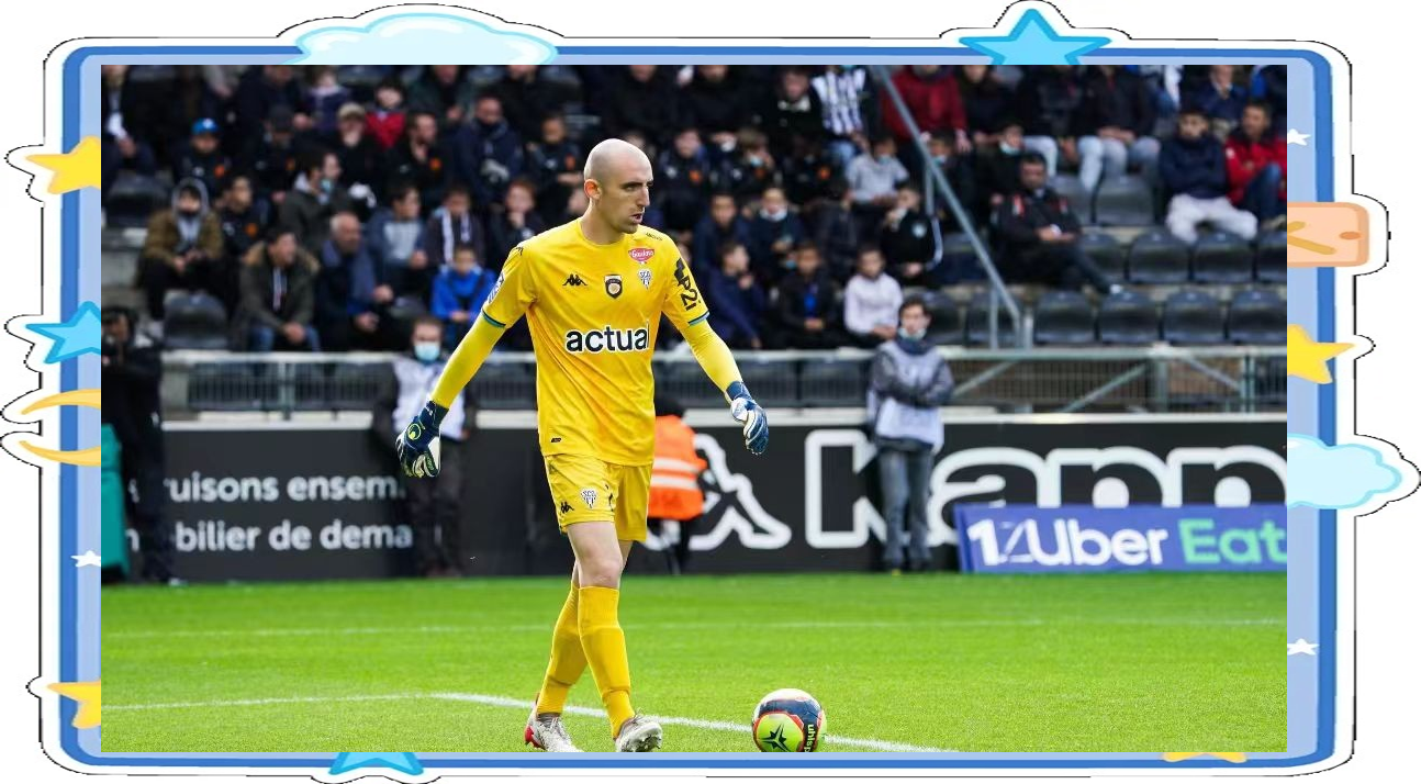 包含里昂客场大胜昂热，挤入联赛前四的词条