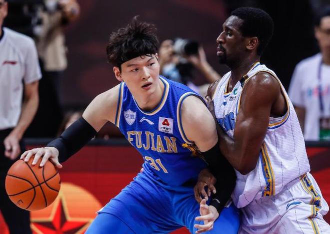 河北队客场胜福建队，连续两轮取胜