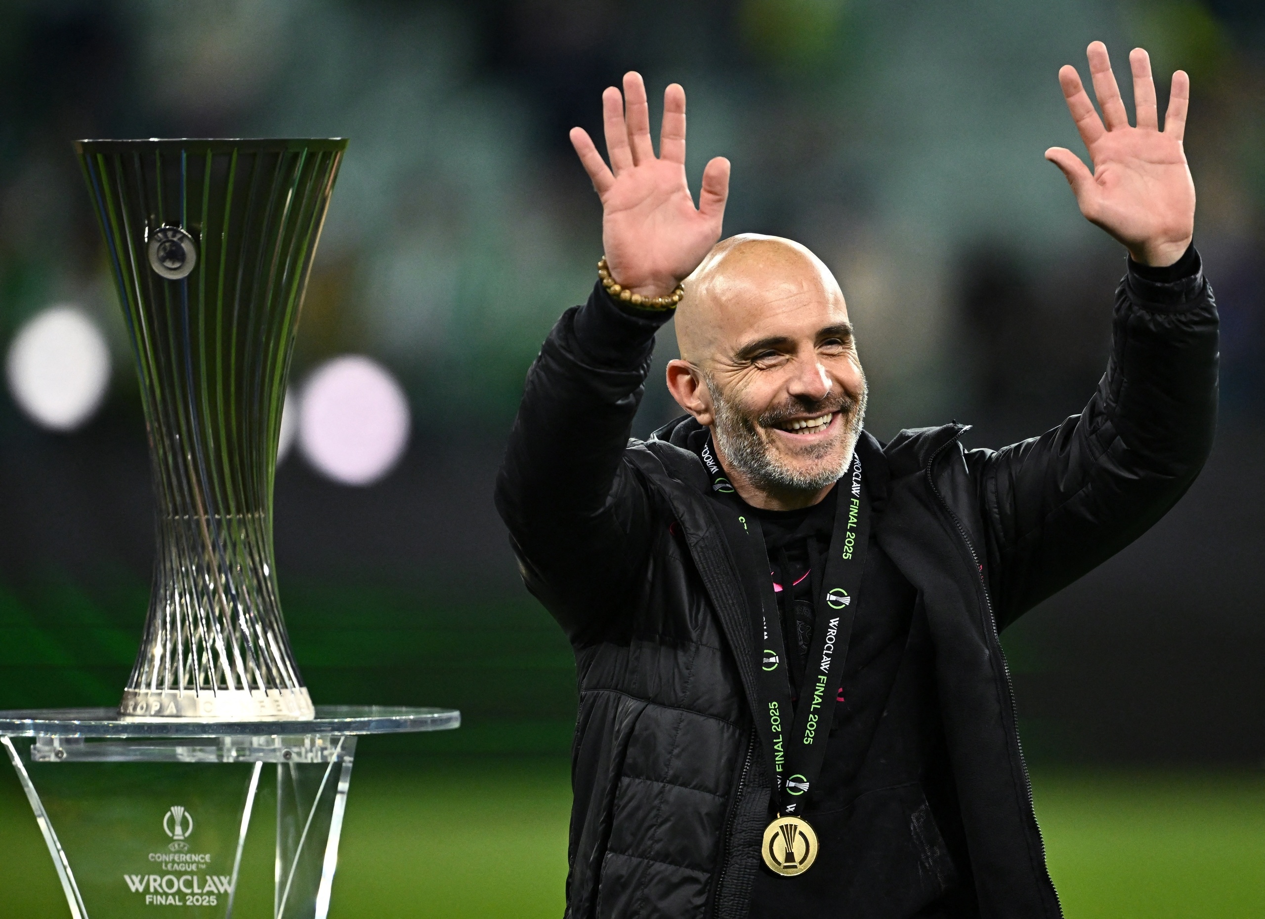 关于切沃主场逆转胜利，球队士气大振的信息